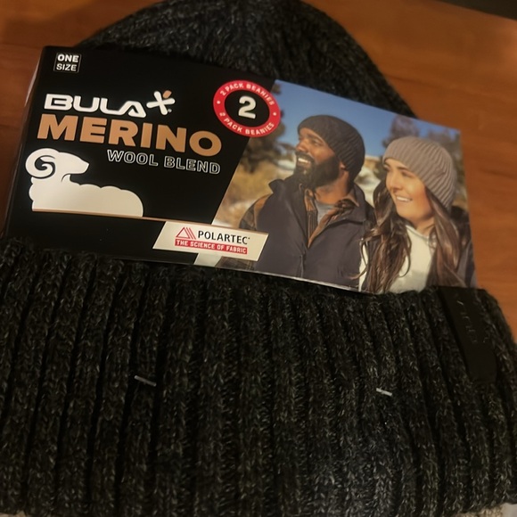 New with tag (2) BULA Unisex Merino Wool Blend
Beanie Hats - Picture 4 of 13